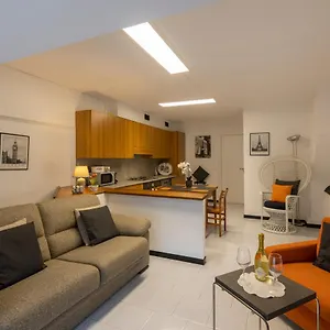 https://la-perla-del-lario.it-lombardy.com